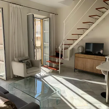 Apartamento Aparturistic ático Plaza Del Museo *